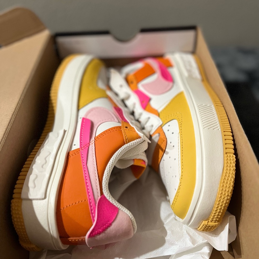 New in original box Nike Air Force 1 Fontanka